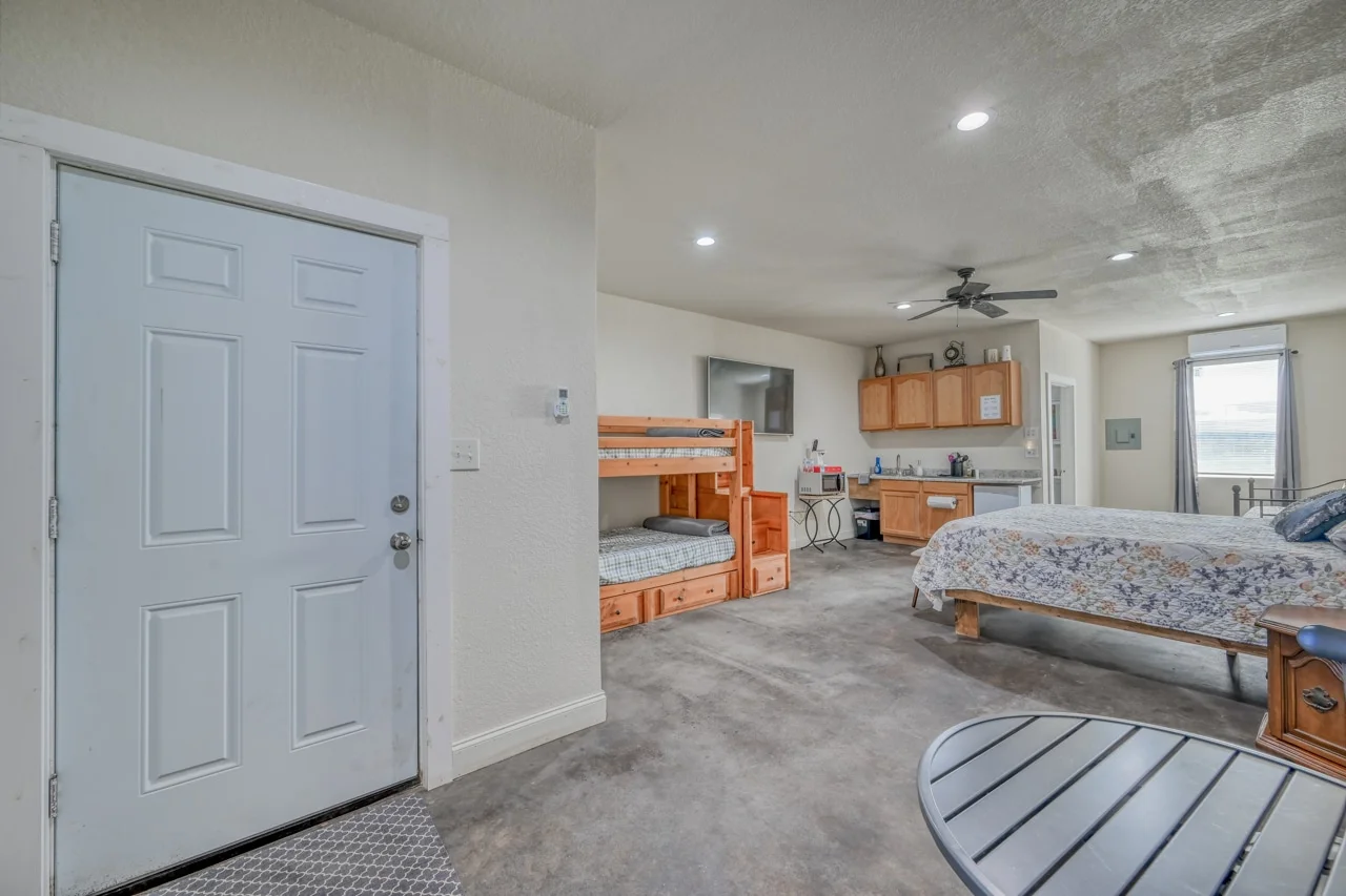Property photo 18