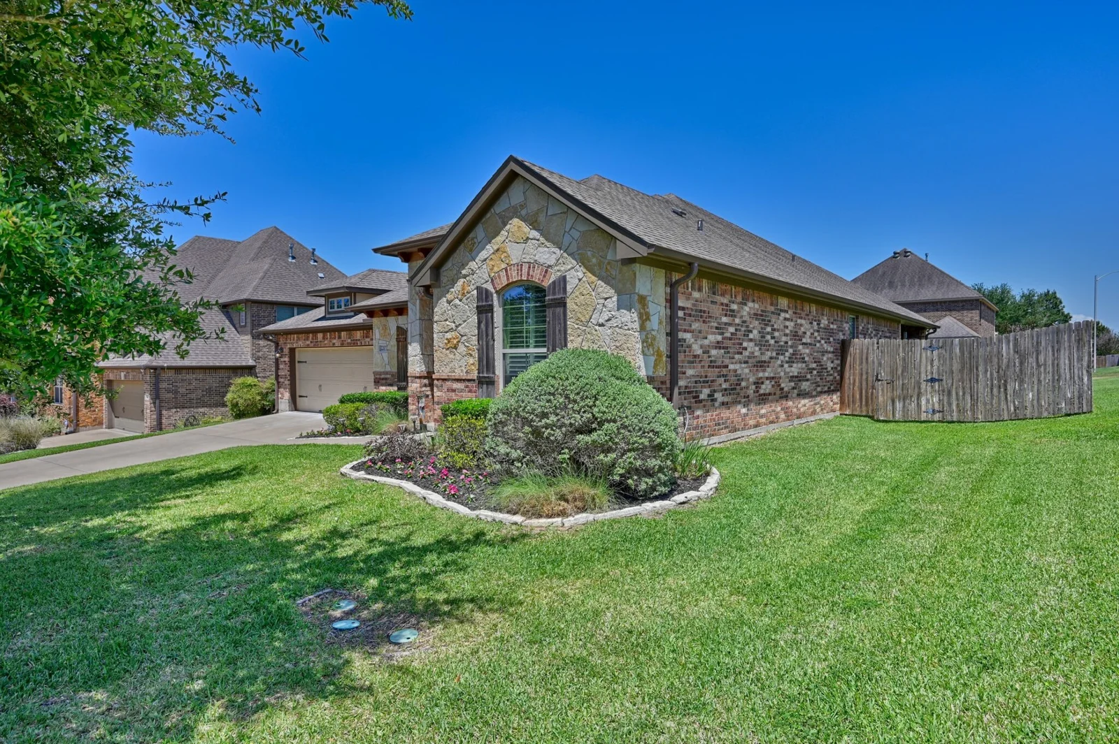 Property photo 37