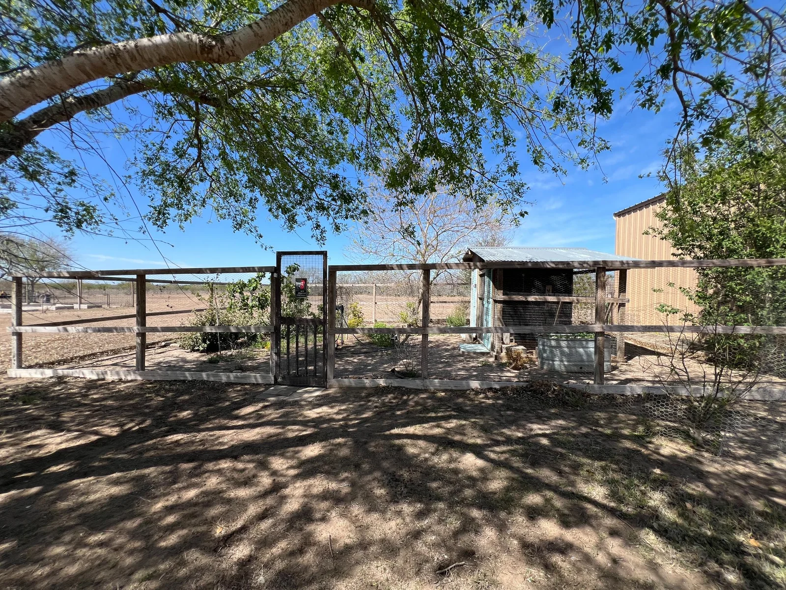 Property photo 37