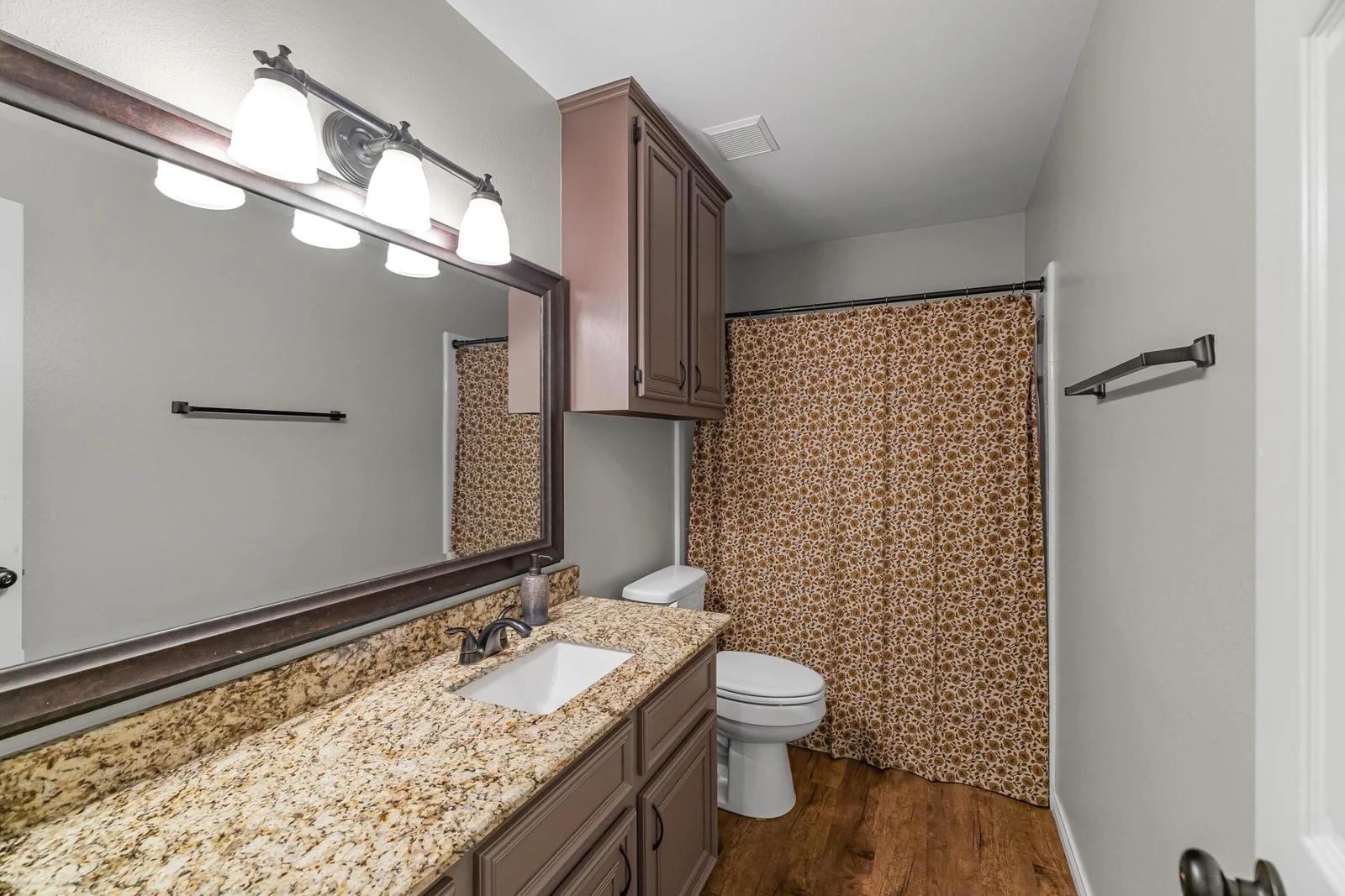 Property photo 28