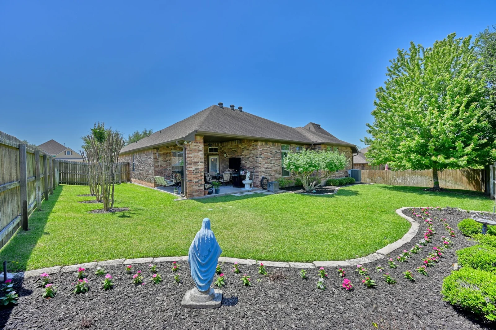 Property photo 35